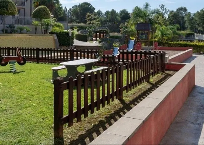 Paradise Village Port Aventuras